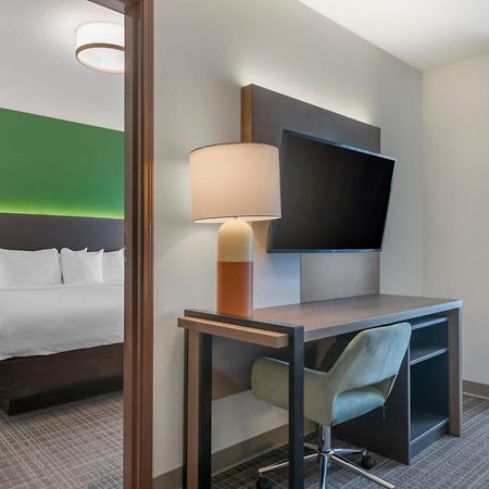 Comfort Suites Conference Center Rapid City Exteriör bild