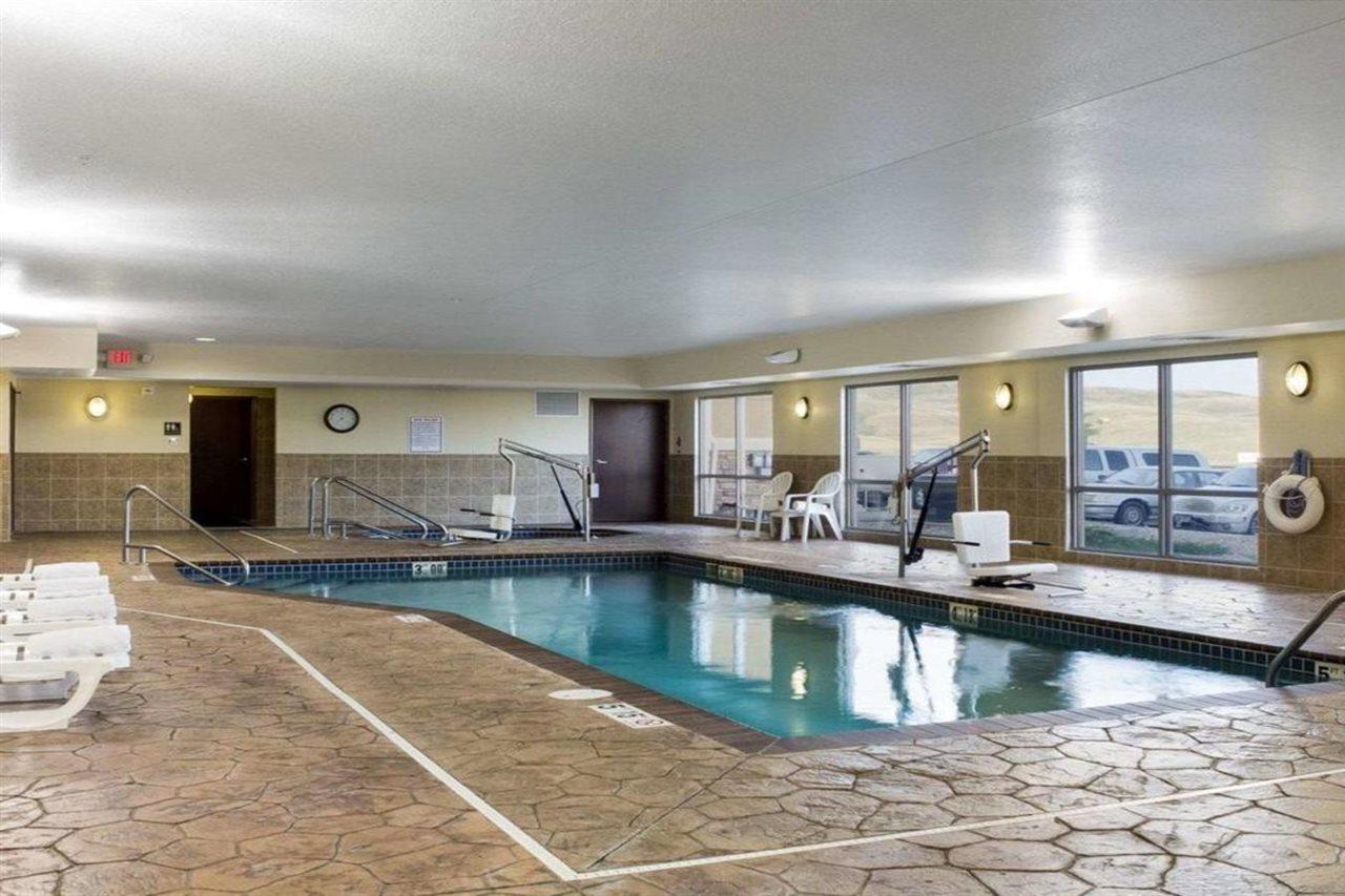 Comfort Suites Conference Center Rapid City Exteriör bild