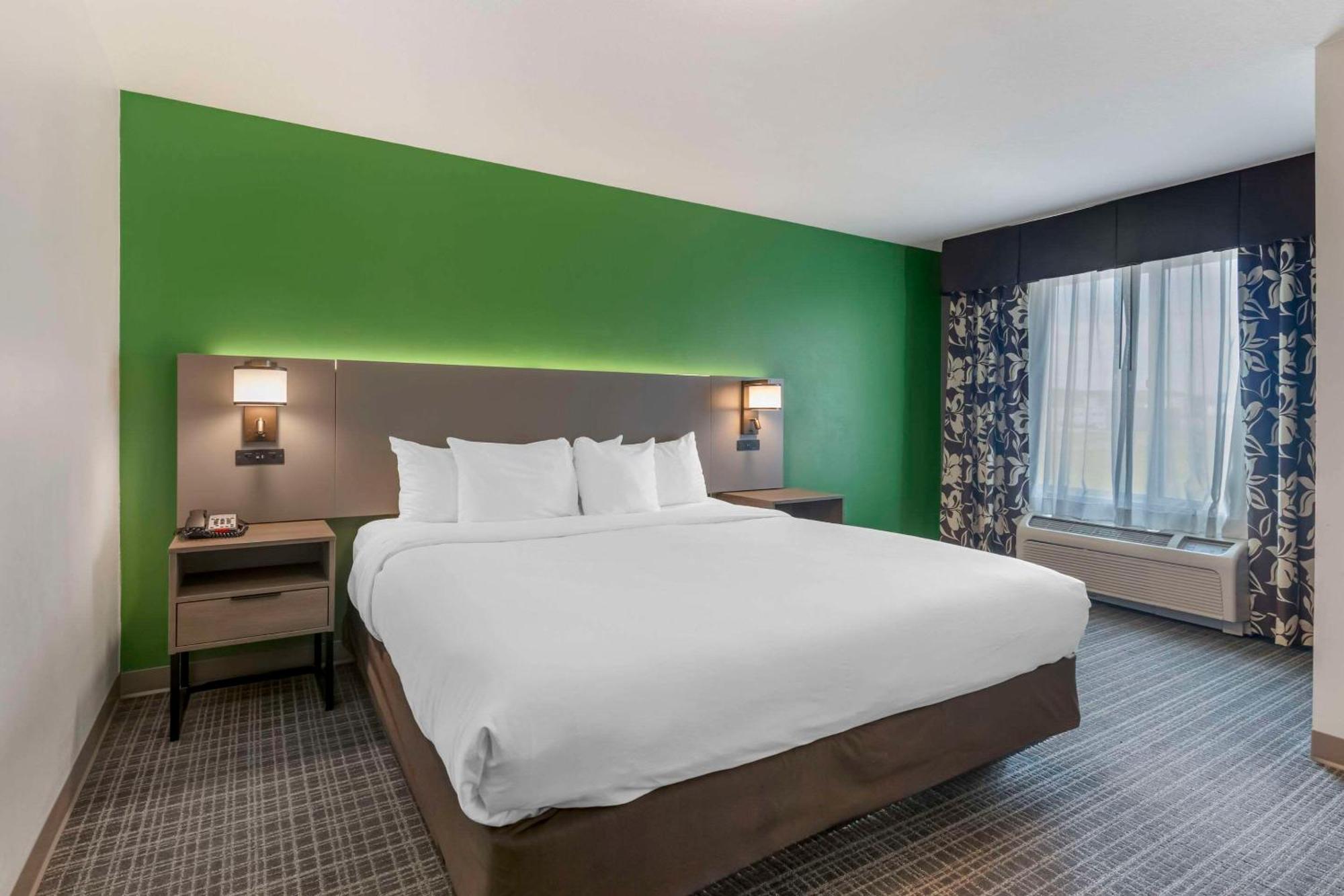 Comfort Suites Conference Center Rapid City Exteriör bild